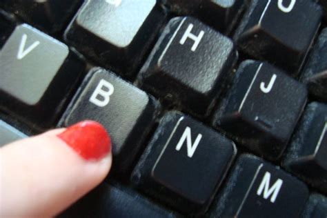 Polygon kles&aacute; o 8,69 % a přeprodan&eacute; podm&iacute;nky omezuj&iacute; potenci&aacute;l odrazu pobl&iacute;ž podpory na 0,0803 $: t&yacute;denn&iacute; zpr&aacute;va